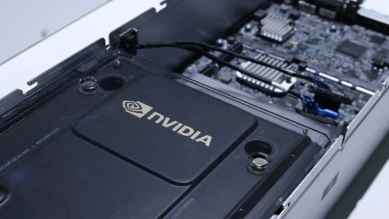 Співробітник Nvidia намагався контрабандою провезти ШІ-чипи до Китаю
