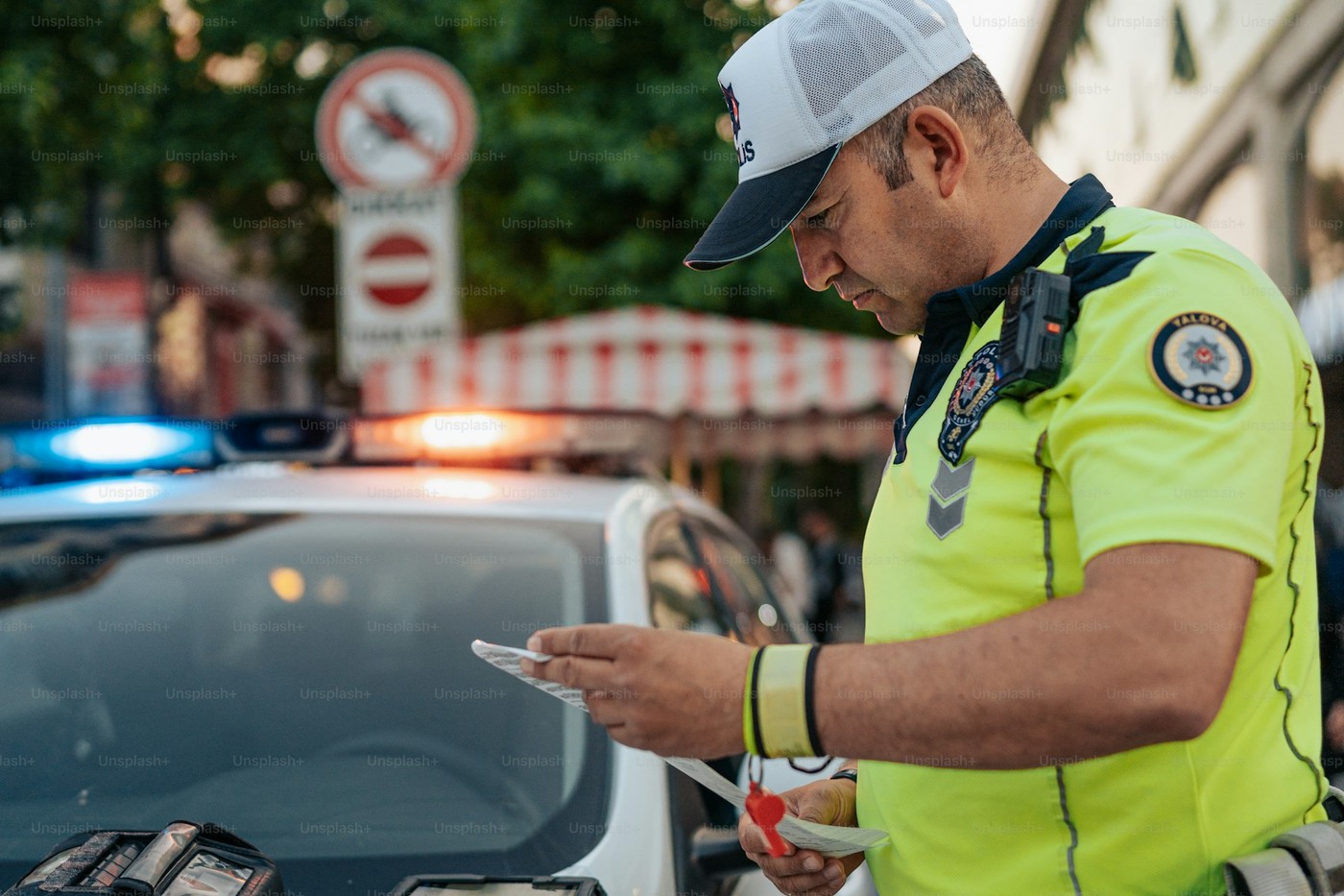 Звільнення військовослужбовця: підстава, рапорт і дата виключення зі списків